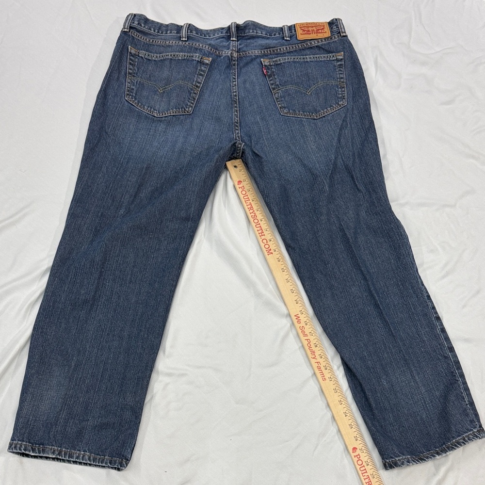Levi's Men's Medium Blue Relaxed Straight-Leg Jeans